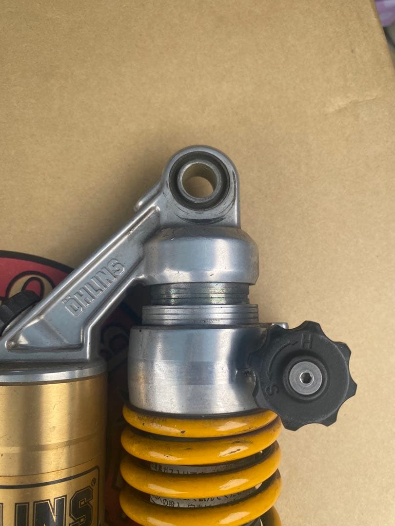 オーリンズ？ヤマリンズ？フルアジャ　GS400ゴキザリ