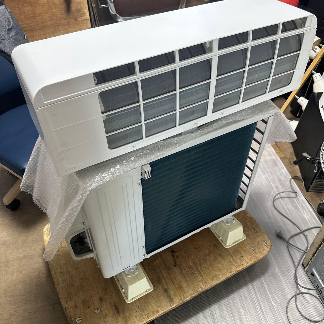 ハイセンス エアコン 2.2kw 2024年式　美品