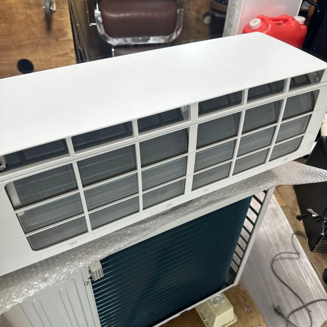 ハイセンス エアコン 2.2kw 2024年式　美品