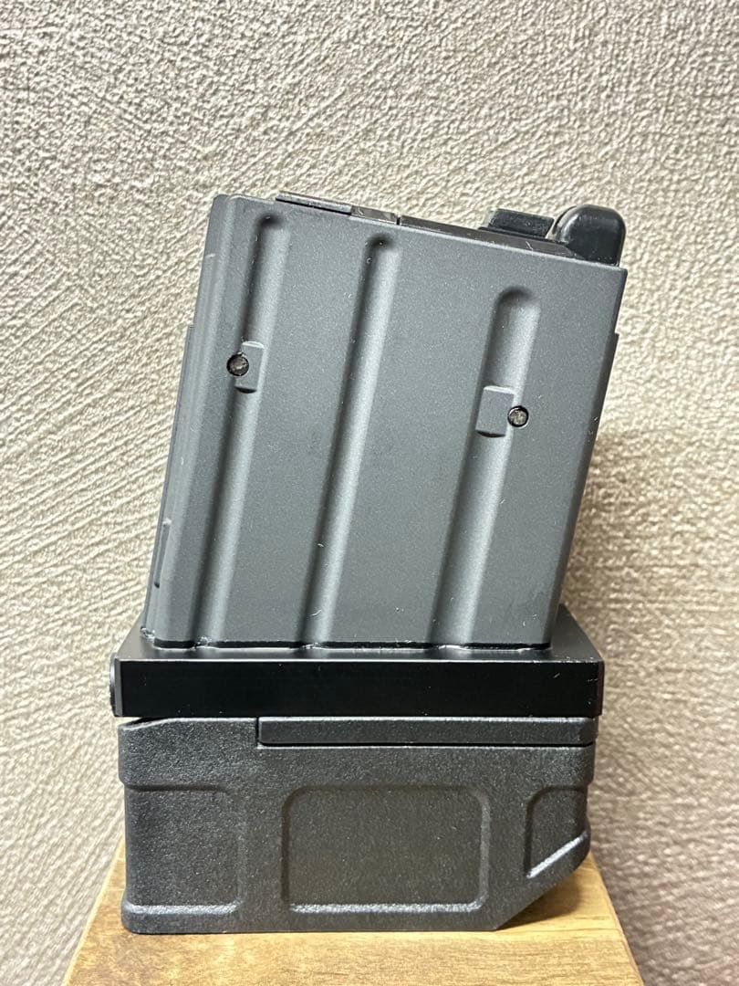 R7-35 東京マルイ GBB M4 マガジンアダプター 外部ソース仕様
