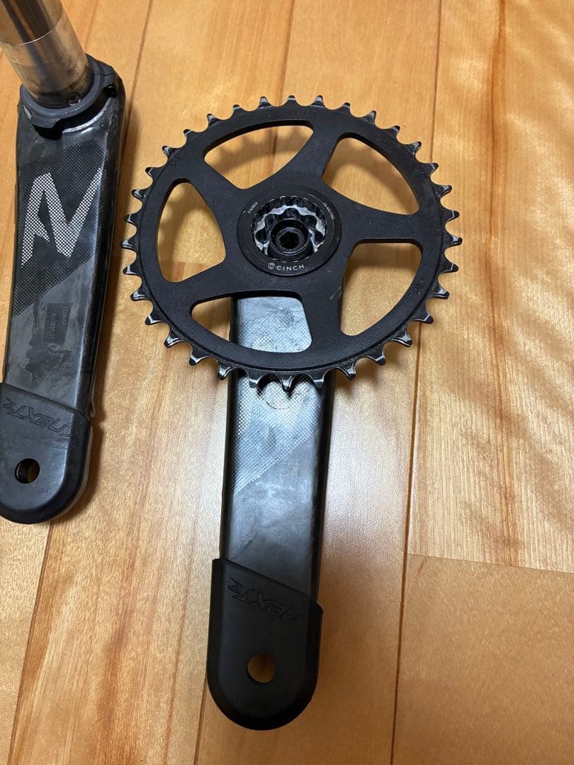 Race face カーボンクランク2本セット　パワーメータ仕様　BB他付属