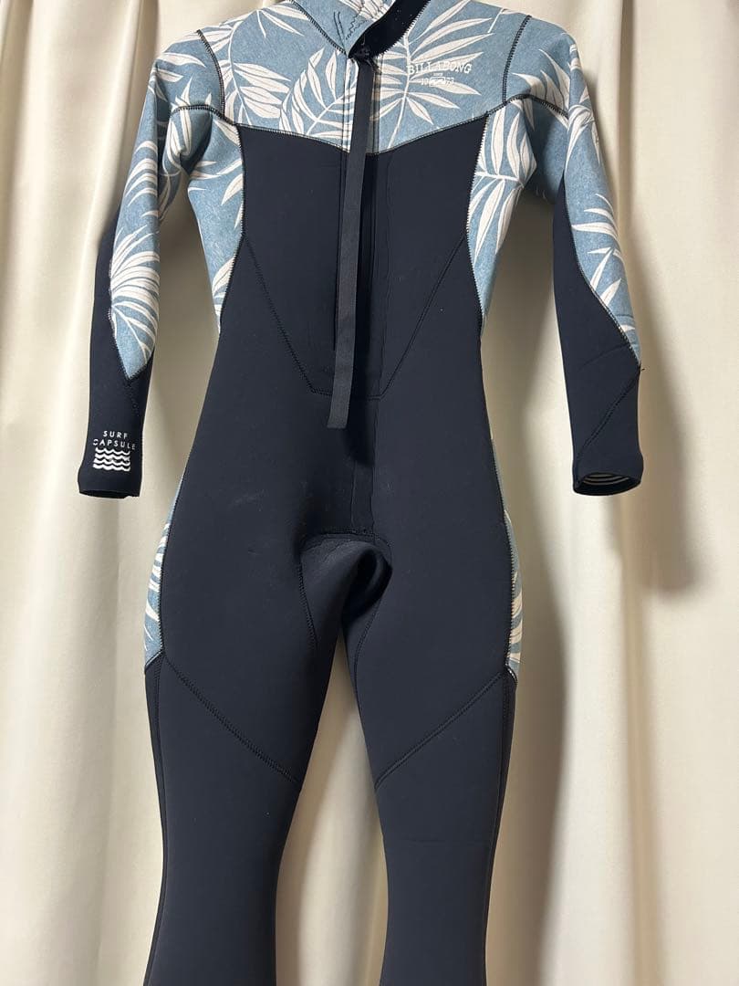 フルスーツ ブラック/ブルー 葉柄デザイン