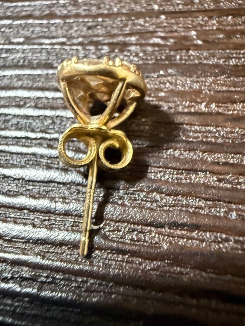 （アヴァランチ） 10k ダイアモンド ピアス 片耳