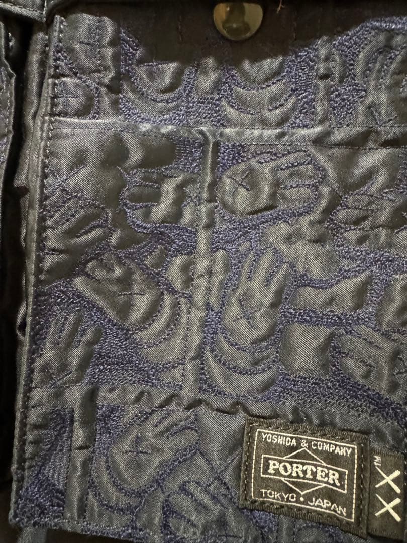 t*s様 新品　未使用　完売品　希少　kaws ポーター　ヘルメット　バック