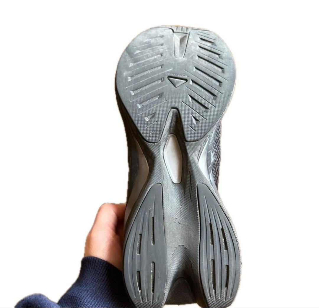 MM6 x SalomonコラボのSPECTUR 2スニーカー