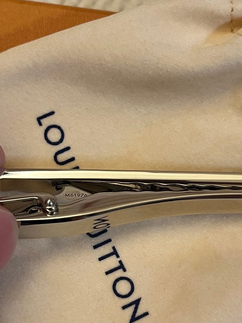 廃盤 未使用品ルイヴィトン ネクタイピン パンスクラヴァットダミエ M61976