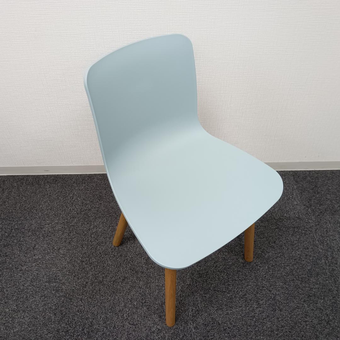 某服好きページ★ヴィトラ★ハル ウッド チェア★アイスグレー★