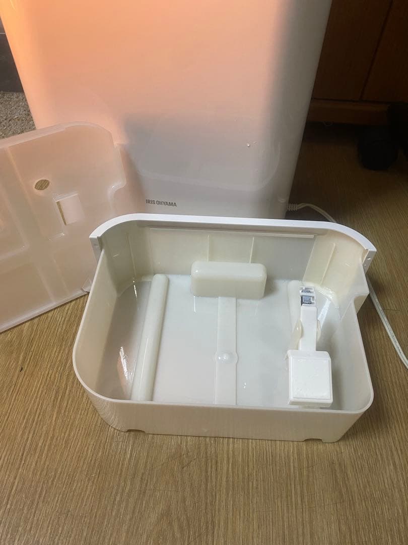 アイリスオーヤマ サーキュレーター 衣類乾燥除湿機 IJD-I50-W2019年