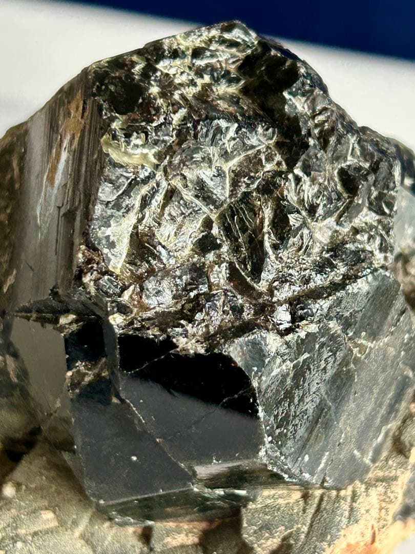 【超特大830g】強力な魔除けの石！ モリオン（黒水晶）クラスター/原石 鑑賞石