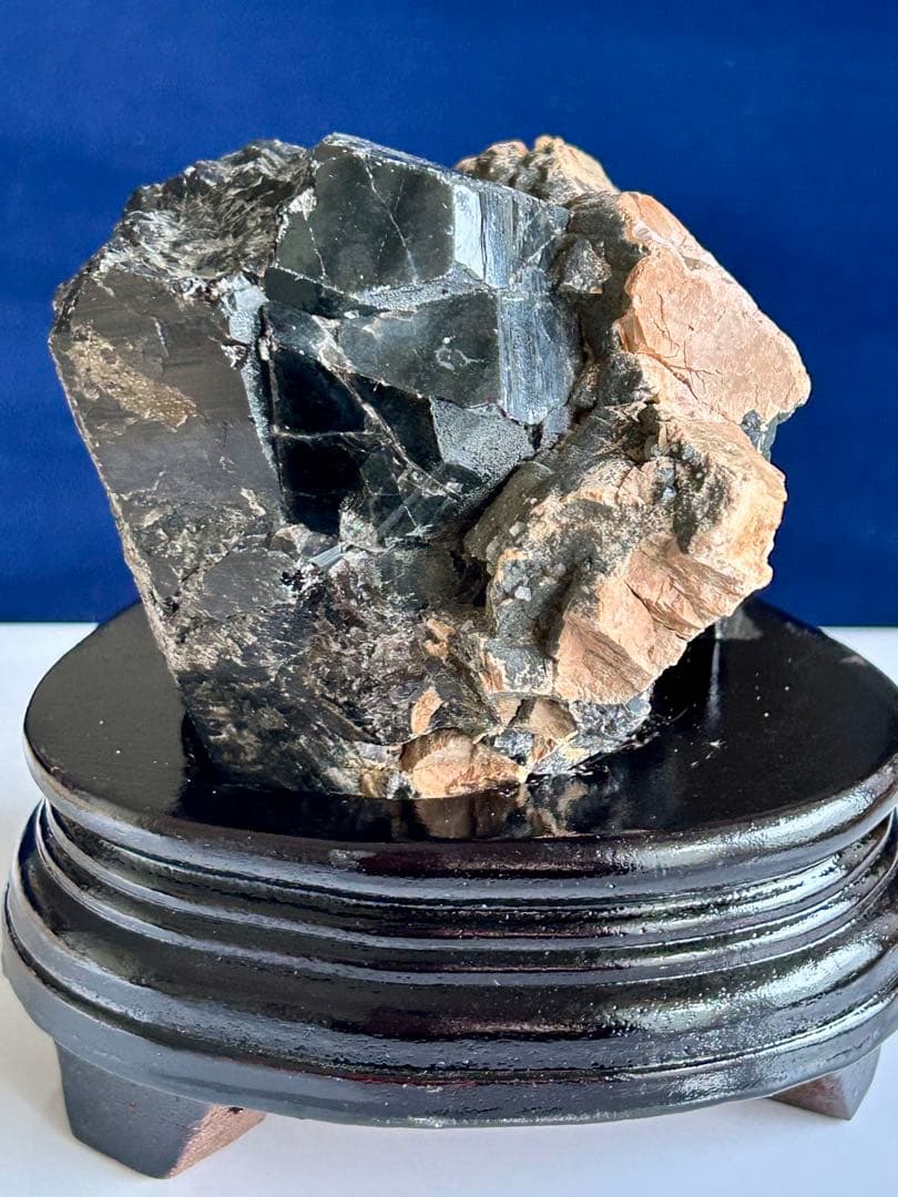 【超特大830g】強力な魔除けの石！ モリオン（黒水晶）クラスター/原石 鑑賞石