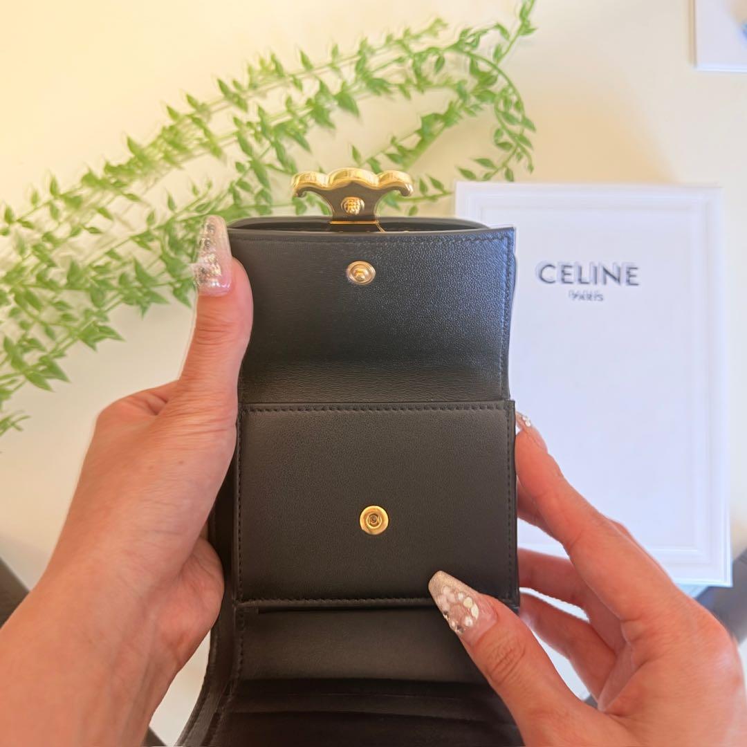 【新品未使用】　CELINE セリーヌ　トリオンフ　フラップウォレット　財布
