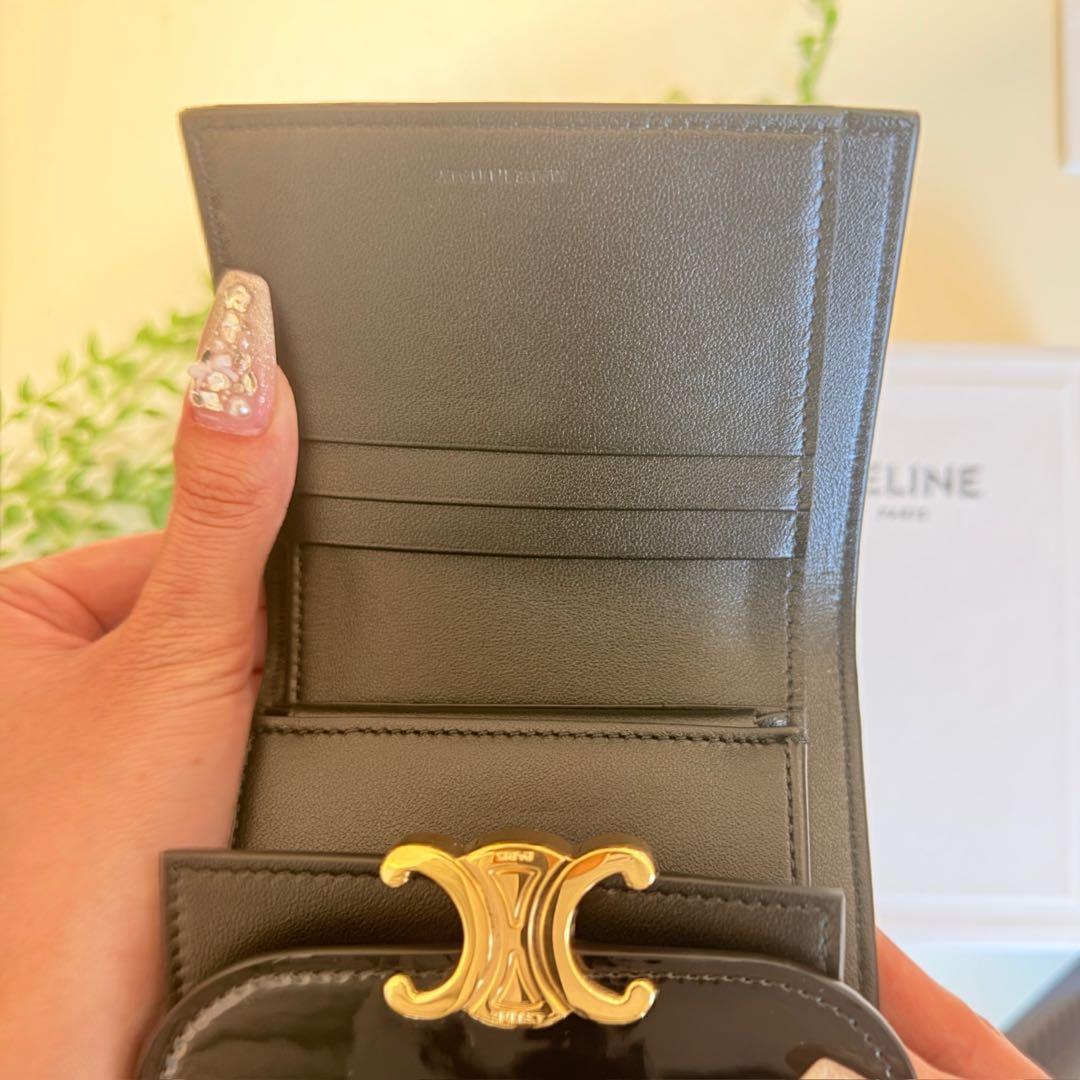 【新品未使用】　CELINE セリーヌ　トリオンフ　フラップウォレット　財布