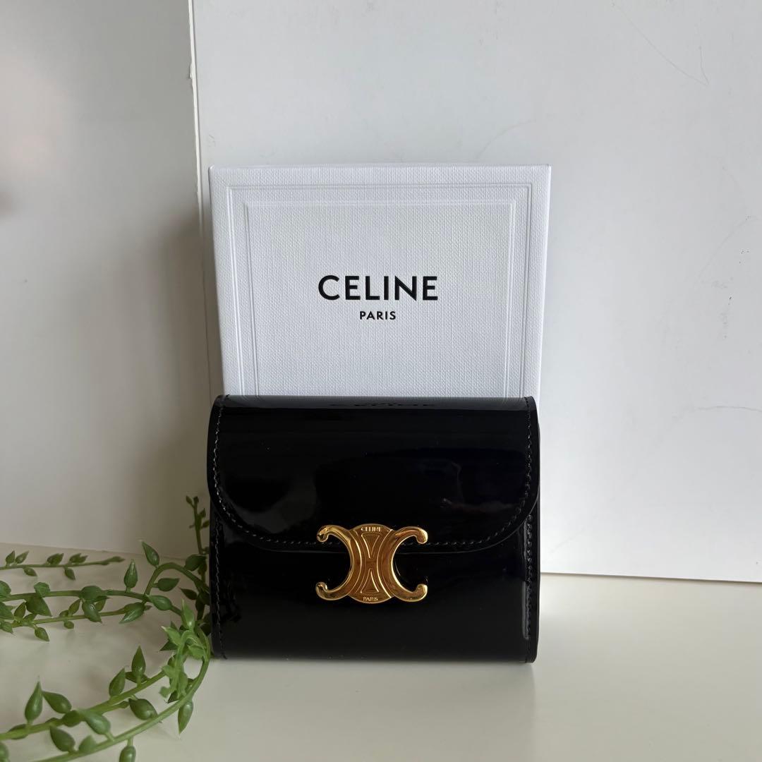 【新品未使用】　CELINE セリーヌ　トリオンフ　フラップウォレット　財布