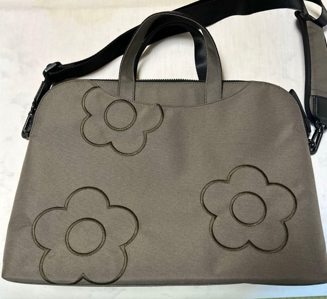 MARY QUANTビジネスPCバッグ