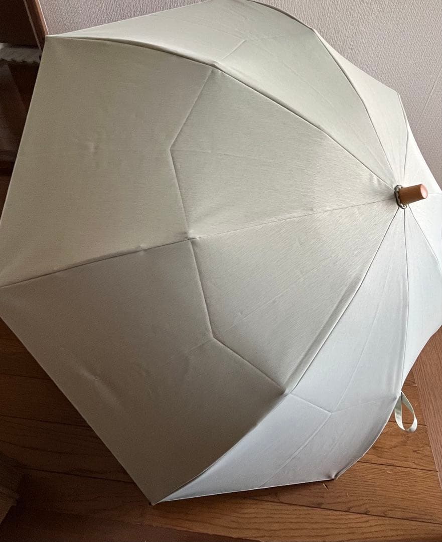 【新品同様】日傘 ２段折 / moku サンバリア100 折り畳み