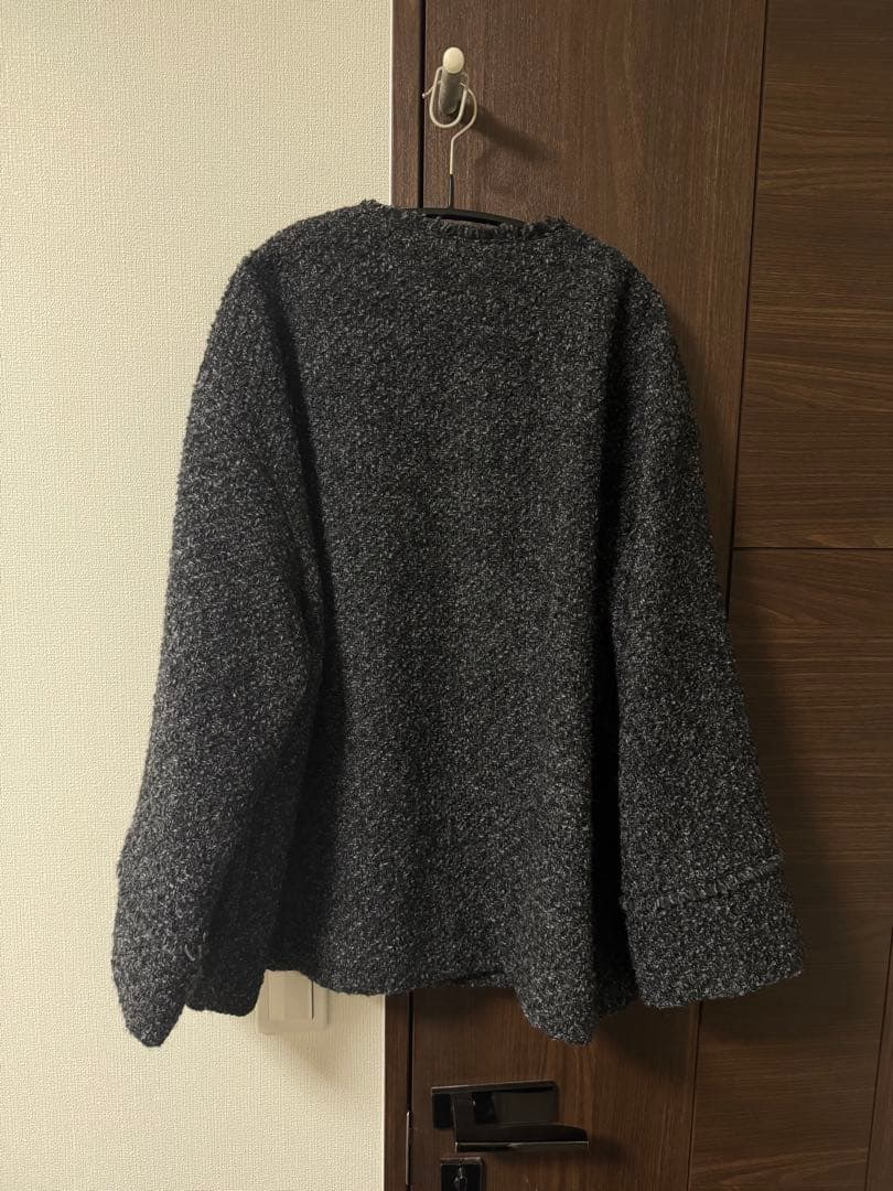 ラウンジドレス　ツイードジャケット　グレー　金ボタン　ノーカラー