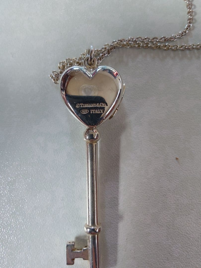 ティファニー　ロケットネックレス　鍵