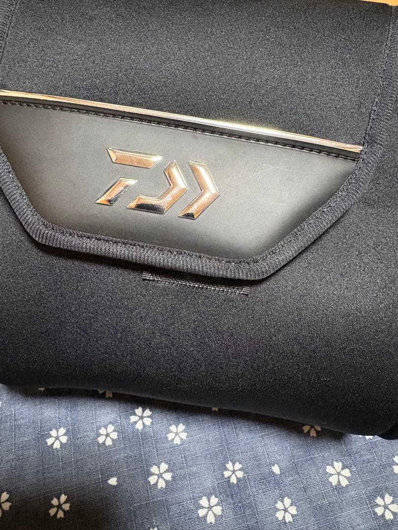 ダイワ　19トーナメントサーフ45 06PE