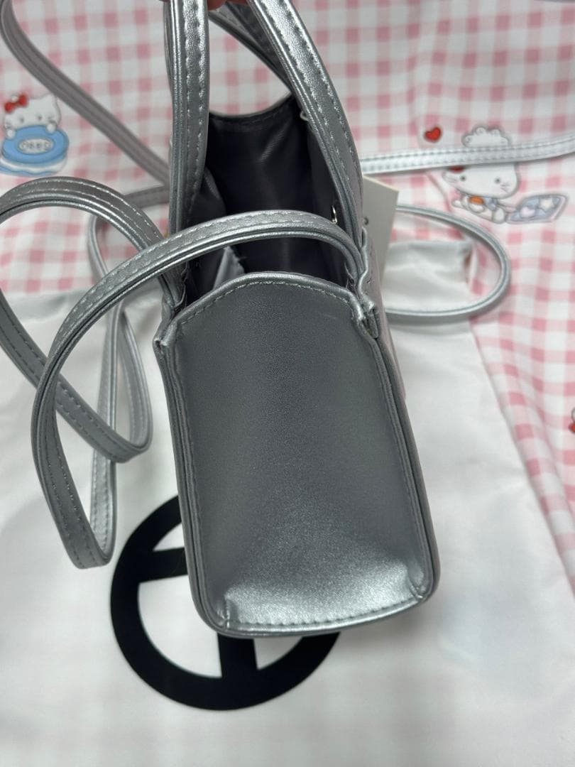 Telfar シルバーサコッシュ