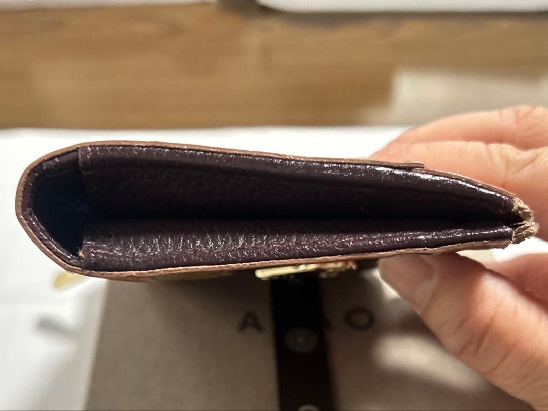 アタオ　ミリモ　ヴィトロ　財布