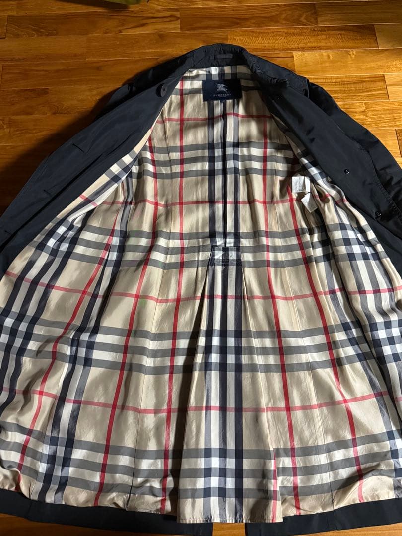 Burberry バーバリーロンドンのトレンチコート