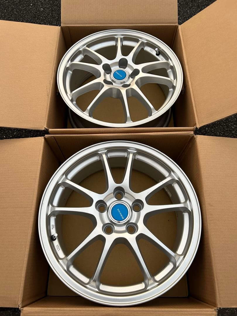 送料込み17インチ美品　❶