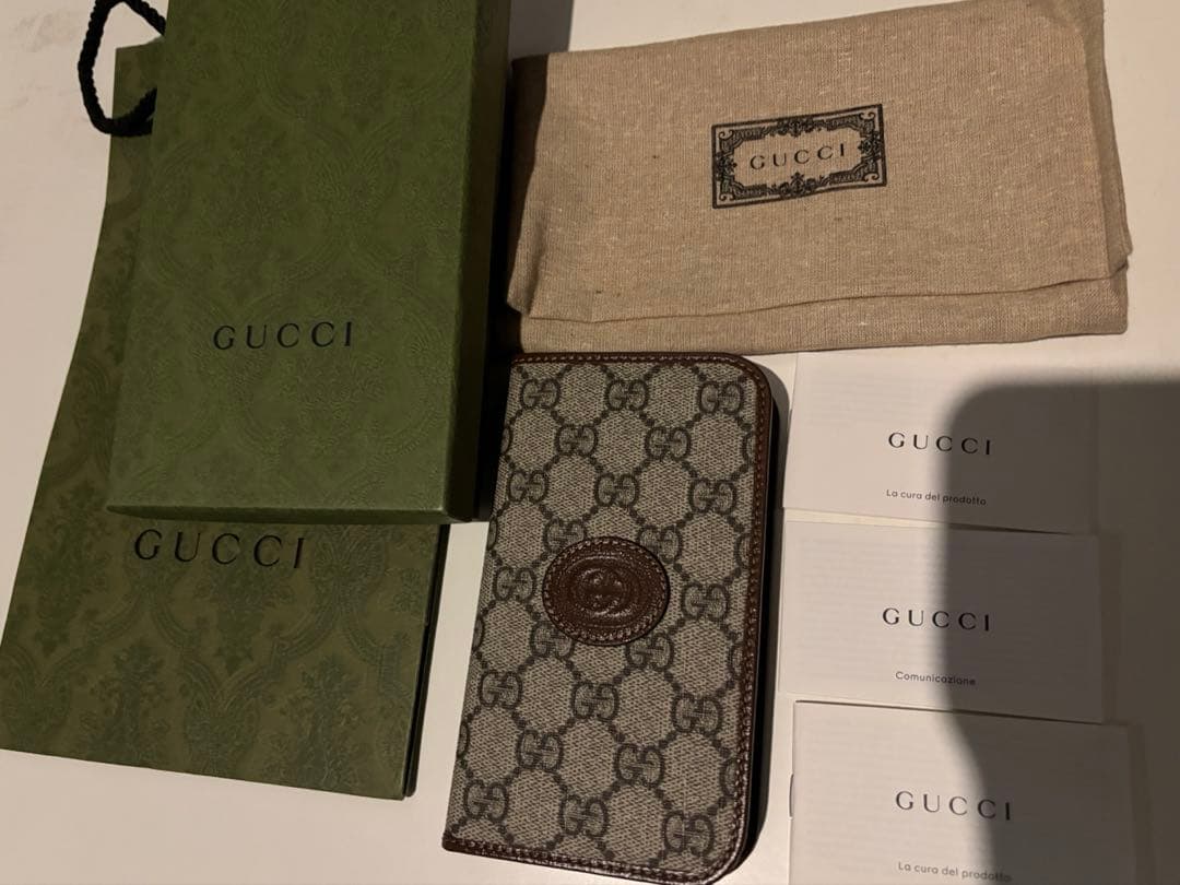 あ*こ様 【新品】GUCCI GGパターン iPhone15 手帳型ケース
