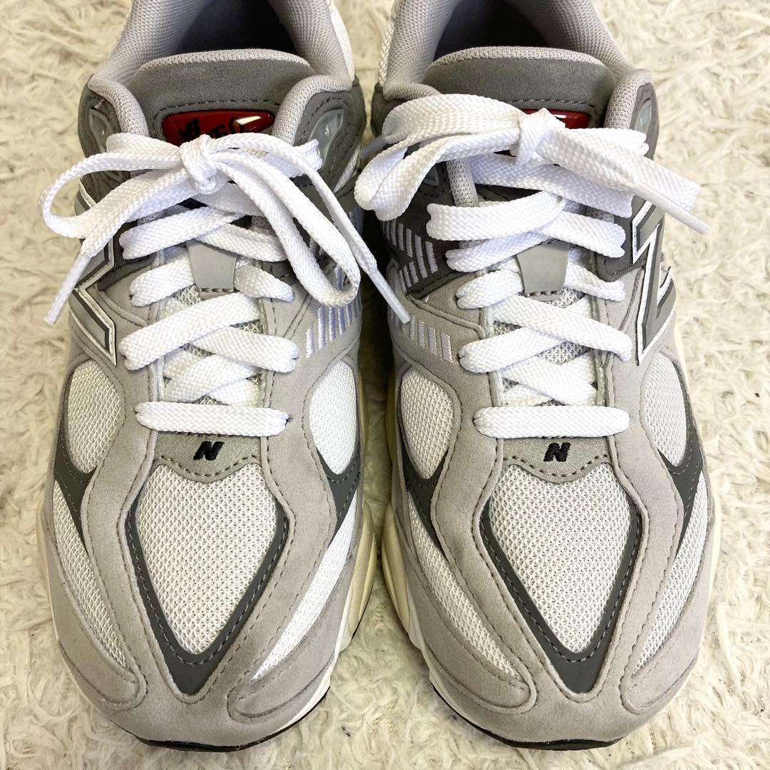 美品 New Balance 9060 グレー 23.5cm 厚底スニーカー