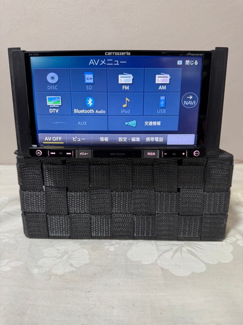 パイオニア AVIC-RZ701 ナビ フルセグ。地図データ2017年版。