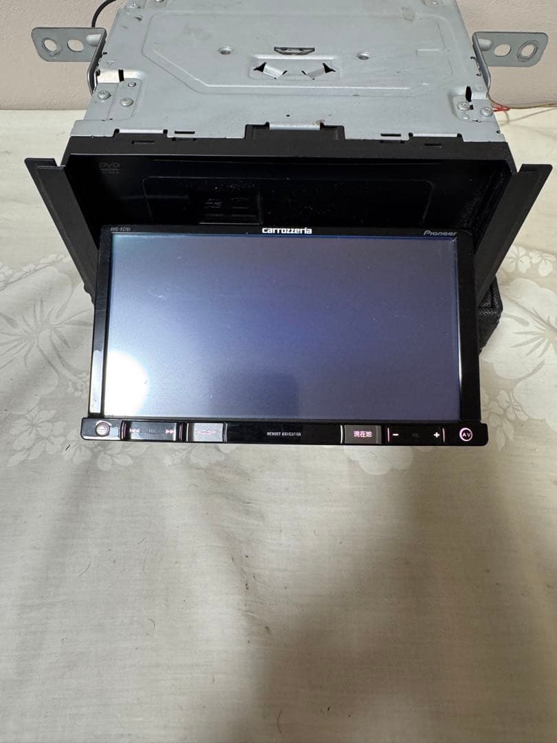 パイオニア AVIC-RZ701 ナビ フルセグ。地図データ2017年版。