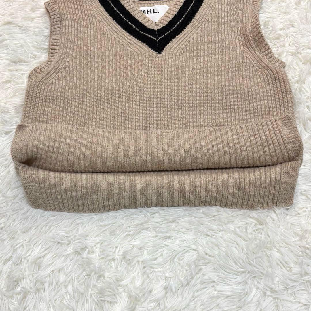 【23AW✨】MHL. ウールリブ ニットベスト Vネック ベージュ M