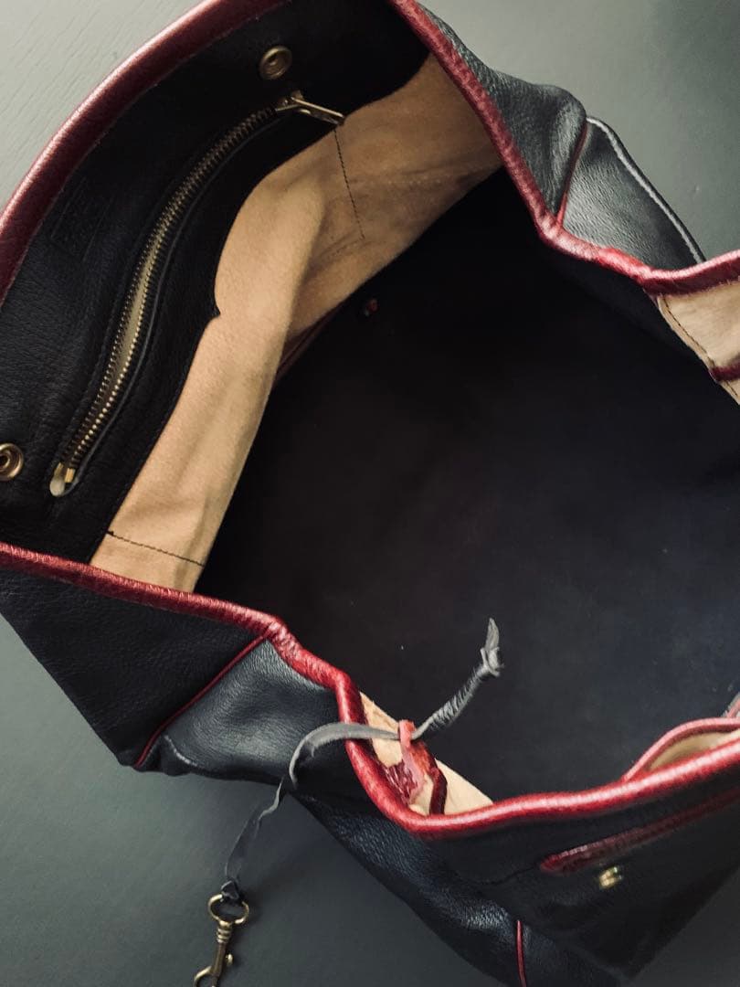 革の魔術師「MAMET MAROQUINIER 」 芸術的バッグ ¥20万程