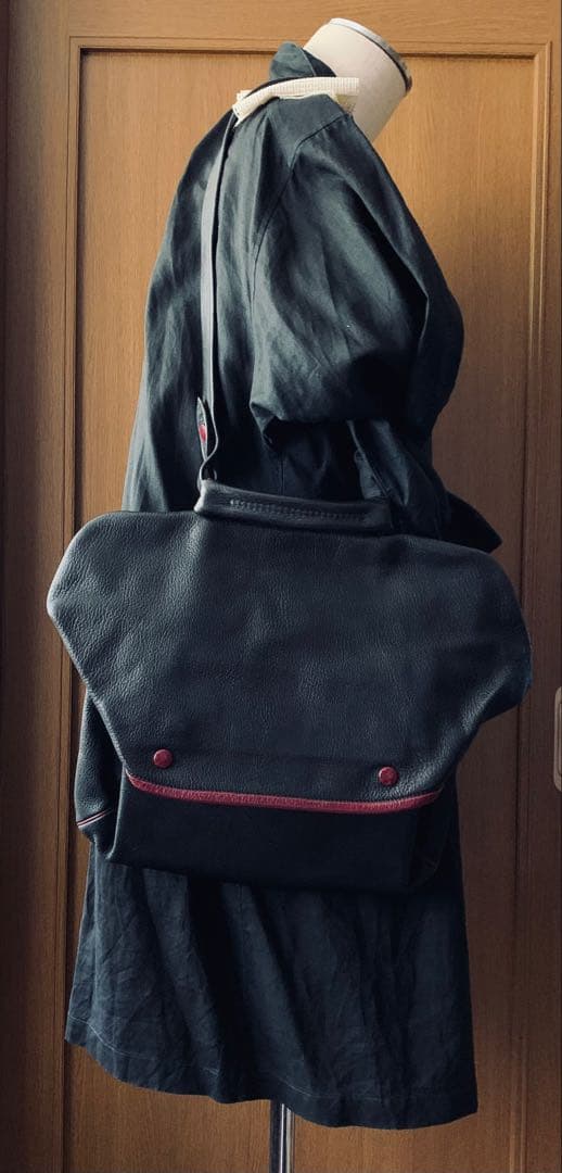 革の魔術師「MAMET MAROQUINIER 」 芸術的バッグ ¥20万程