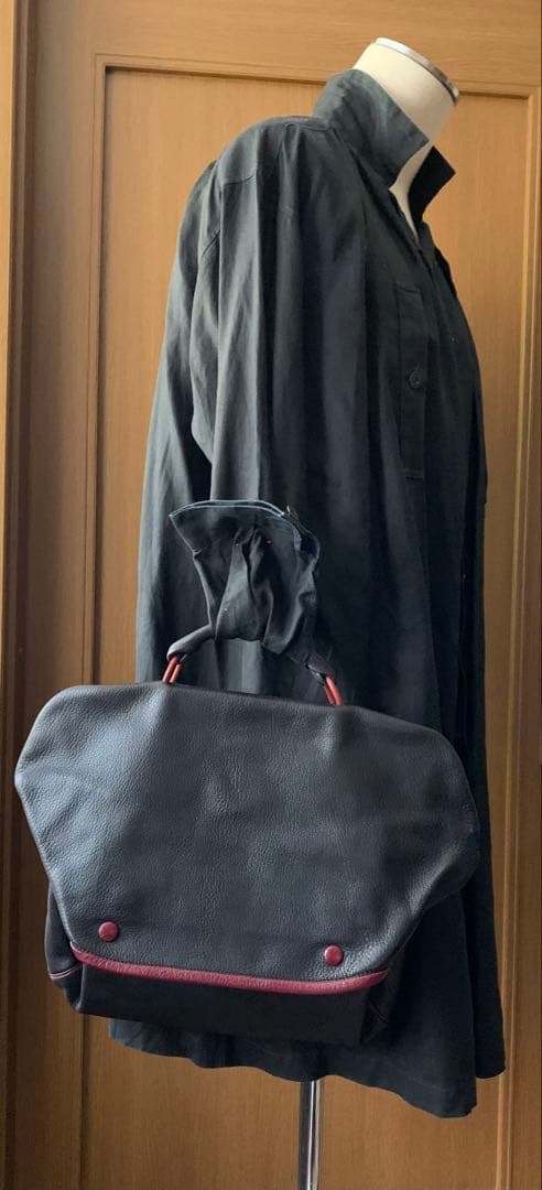 革の魔術師「MAMET MAROQUINIER 」 芸術的バッグ ¥20万程