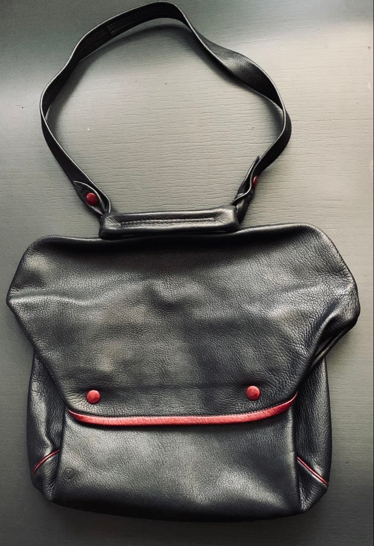 革の魔術師「MAMET MAROQUINIER 」 芸術的バッグ ¥20万程