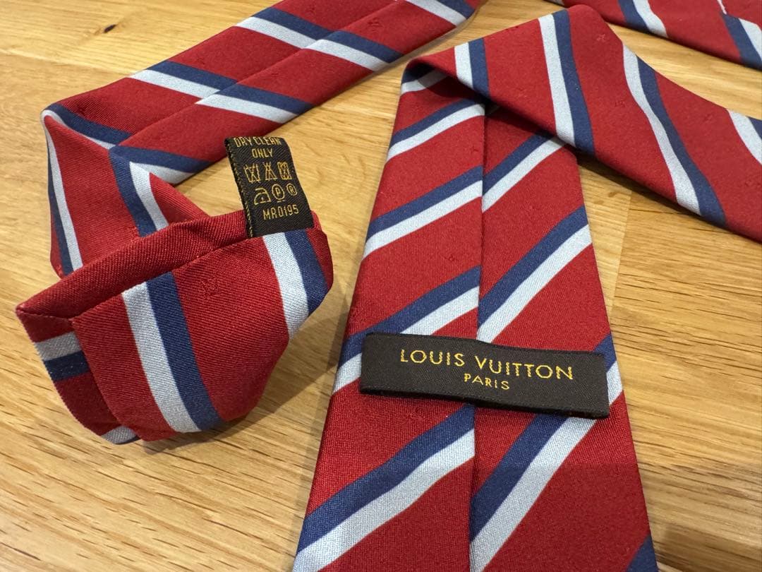 ルイヴィトンジャパン正規品モノグラム ネクタイ レッド ネイビー ルイヴィトン