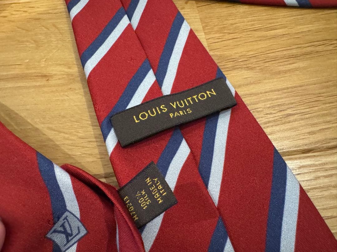 ルイヴィトンジャパン正規品モノグラム ネクタイ レッド ネイビー ルイヴィトン