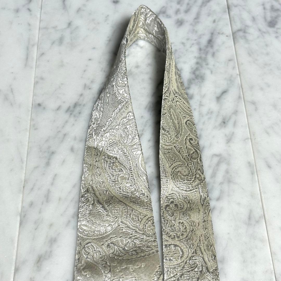 JOHN COMFORT ネクタイ ホワイト シルバー ペイズリー柄 光沢
