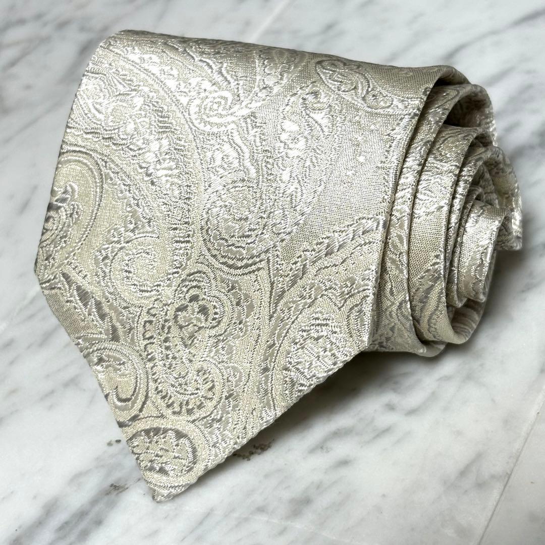 JOHN COMFORT ネクタイ ホワイト シルバー ペイズリー柄 光沢