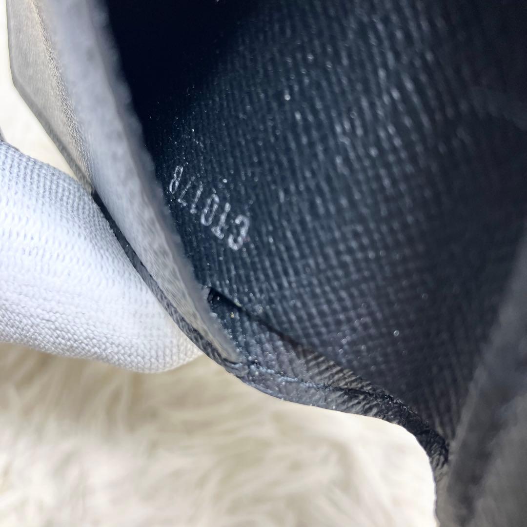 美品 ルイヴィトン M30952 タイガ ポルトフォイユ ミュルティプル