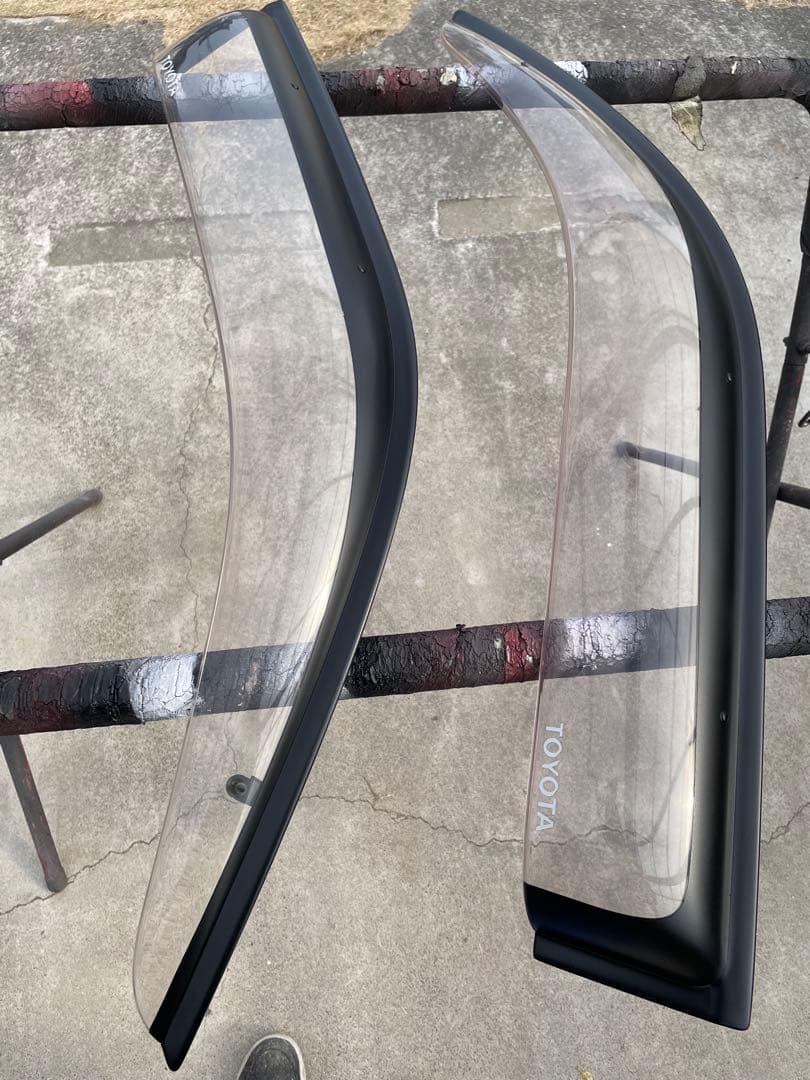 ハイラックスサーフ185 ドアバイザー