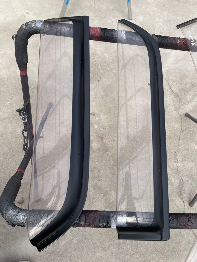 ハイラックスサーフ185 ドアバイザー