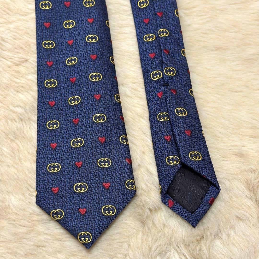 未使用に近い　グッチ　ナロータイ　現行タグ　イタリア製　ハート