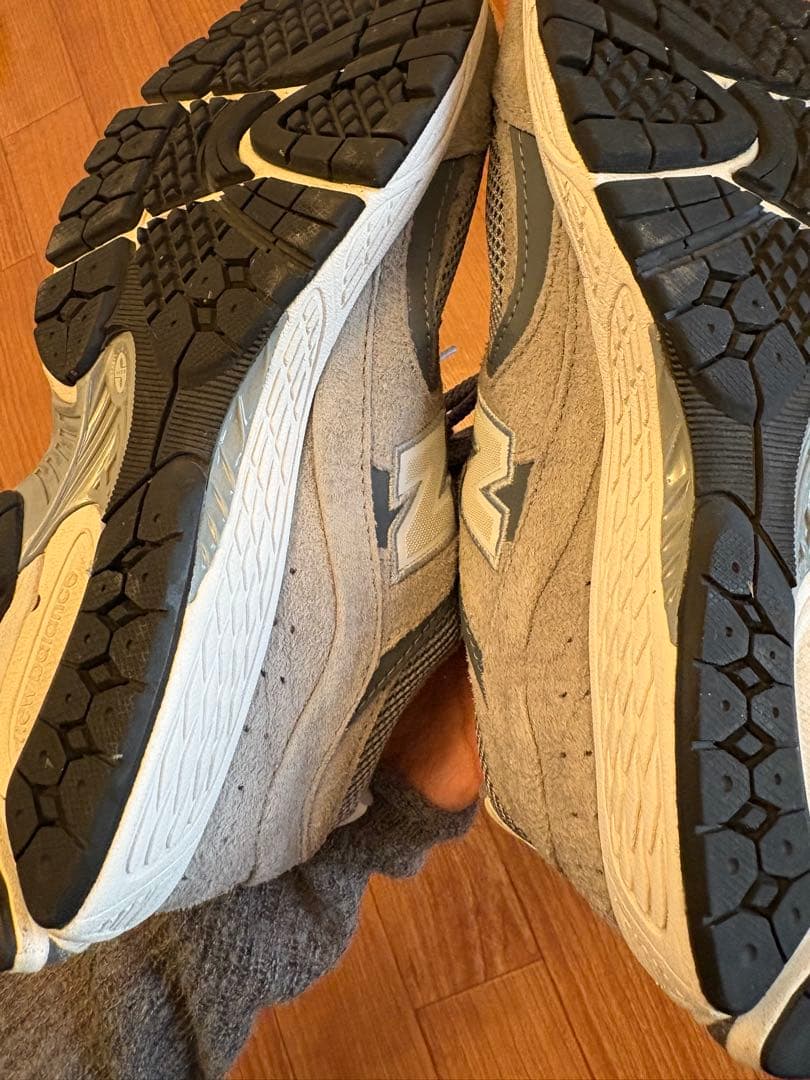 靴 New balance M2002RST