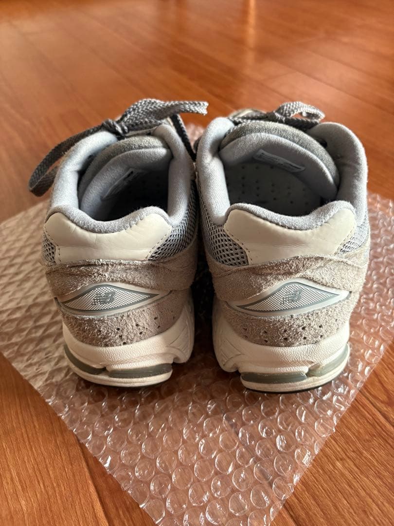 靴 New balance M2002RST