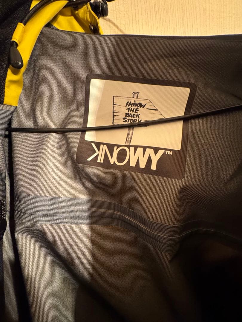 knowy ジャケット　mサイズ
