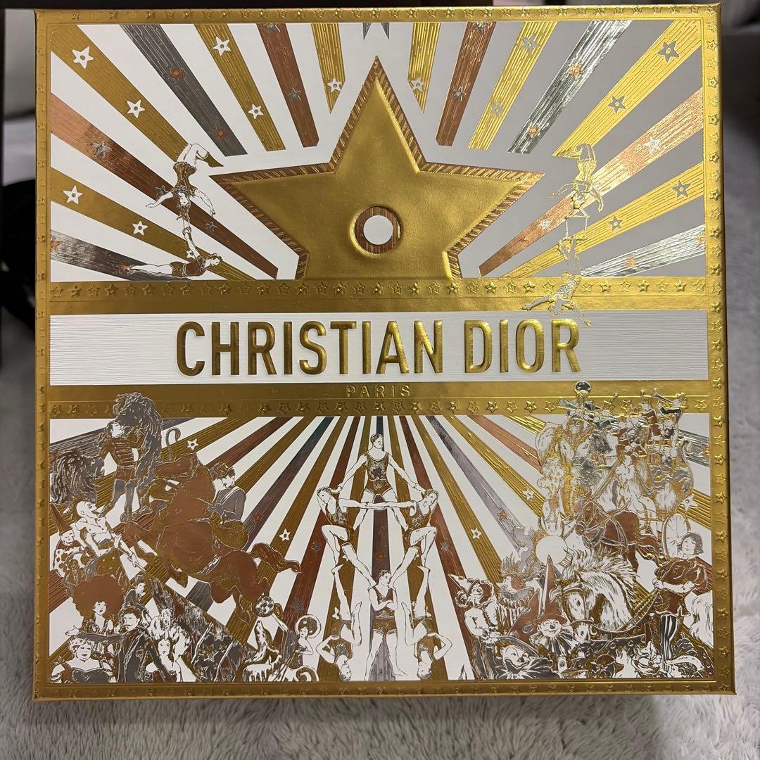 ディオールホリデーオファー