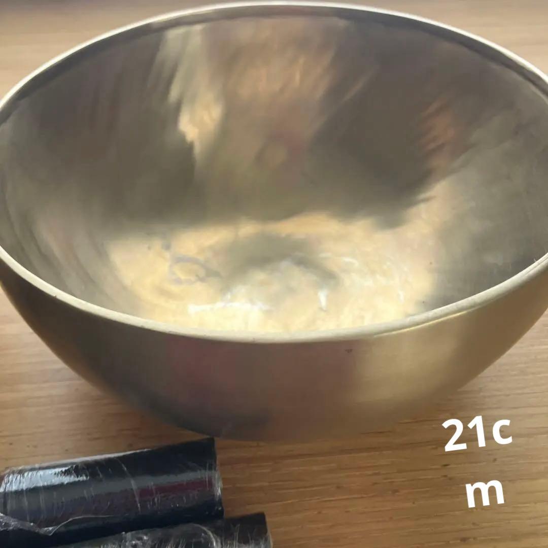 専用サンタラトナシャキア氏工房ゴールドシンギングボウル2点