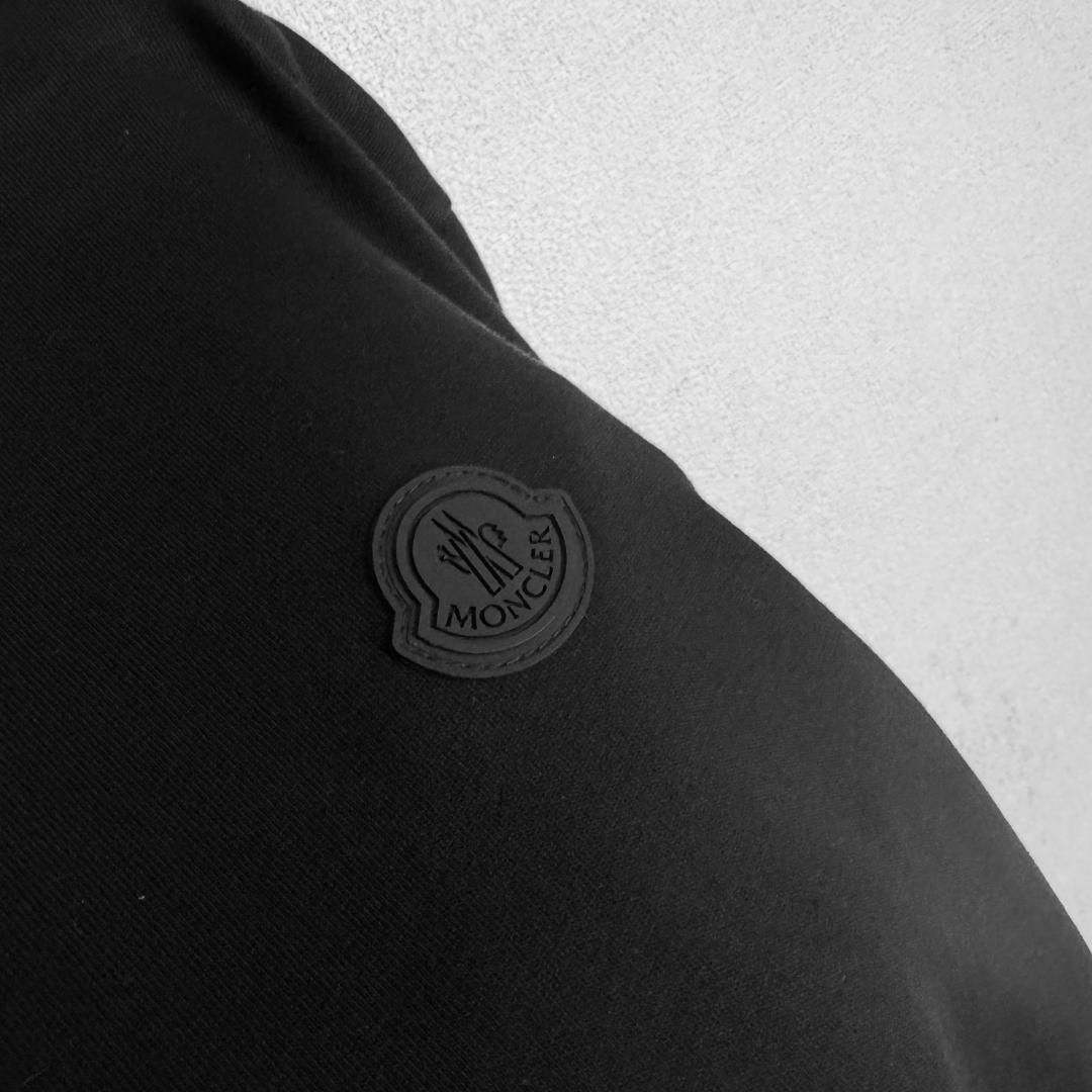 【美品☆高級モデル☆ラバーロゴ☆アームデザイン】モンクレール ロンT 長袖