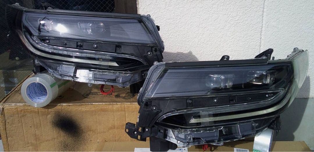 アルファード30後期2眼インナーブラック仕様（シーケンシャルウインカーディライト